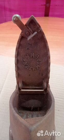 Старый утюг