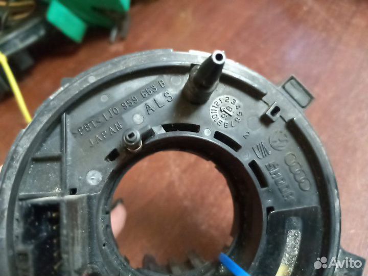 Шлейф подрулевой Volkswagen Passat B5