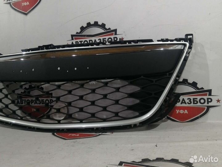 Решетка бампера нижняя mazda cx-7 рестайлинг 10-12