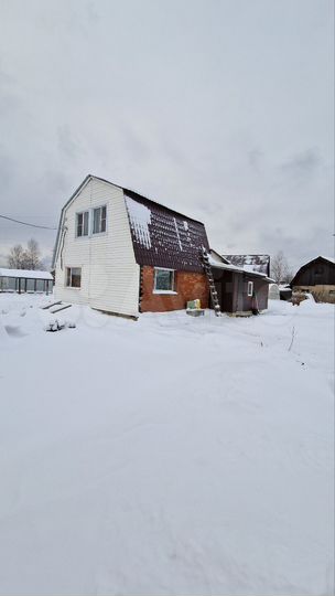 Дом 93,9 м² на участке 14 сот.