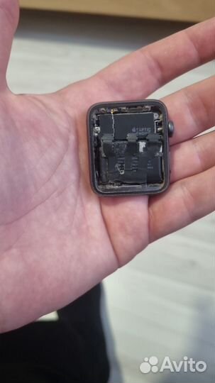 Продам Apple Watch Series 3 42 мм