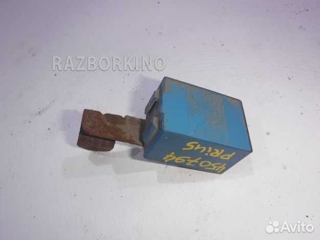 Реле Тойота Prius 2 XW20