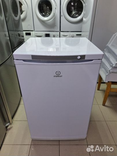 Морозильная камера Indesit 100х60х60
