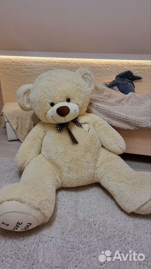 Большие плюшевые медведи