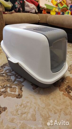 Закрытый лоток для кошек большой