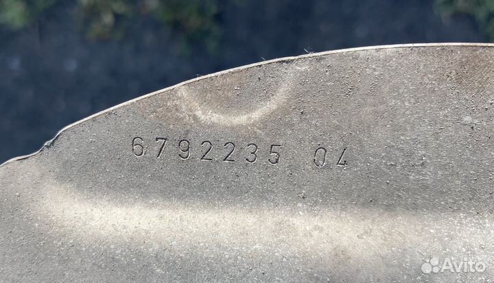 Пыльники передних тормозов BMW F20