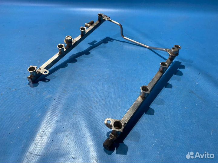 Топливная рампа Mercedes GL500 5.5 M273