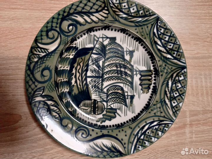 Декоративная тарелка