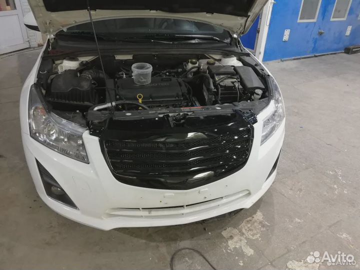 Решетка радиатора Chevrolet Cruze Mercedes Style