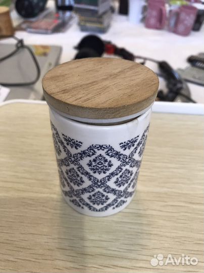 Подсвечник керамическийисидеревчннойикрвшкой