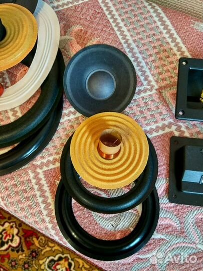Комплектующие к советским и импортным динамикам