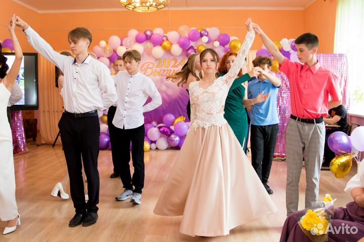 Платье праздничное