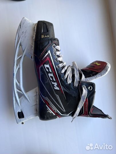 Коньки хоккейные