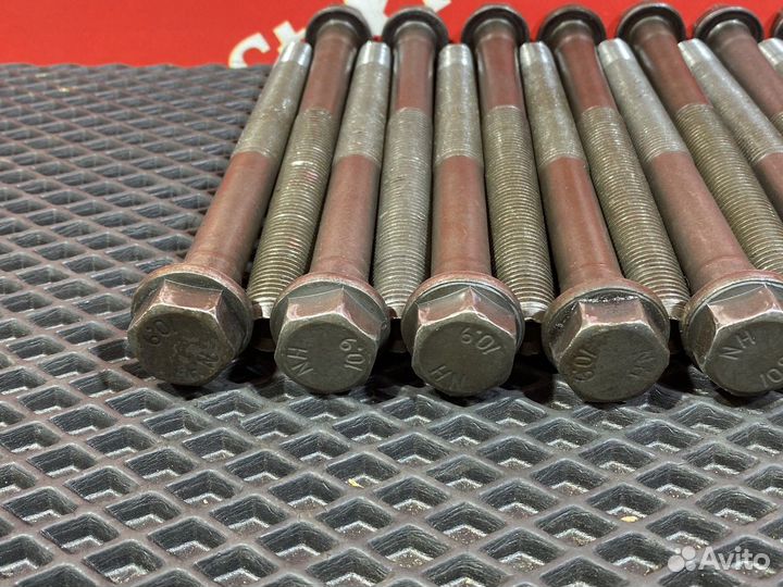 Комплект болтов ГБЦ 2018г Daf XF106