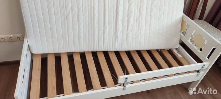 Детская кровать IKEA с матрасом