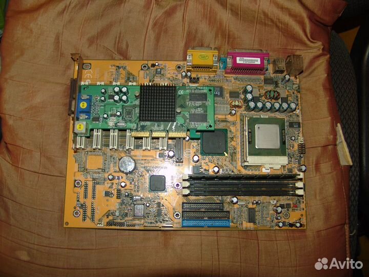 Elitegroup P6ipat+Celeron 1000A+128Ram+MX440