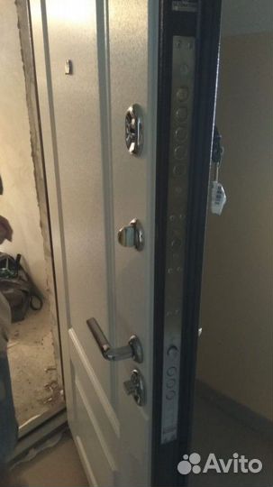 Ремонт входных дверей, замена и установка замков