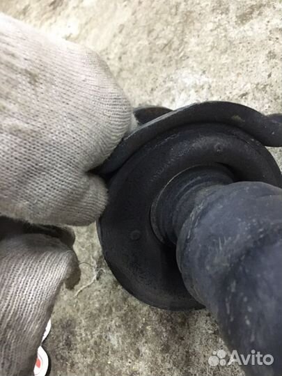 Карданный вал Subaru Forester SF