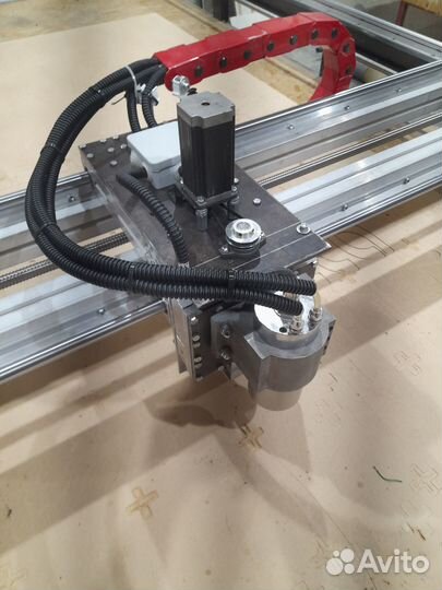 Большой фрезерный станок с чпу по дереву бу