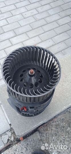 Мотор вентилятора отопителя Сценик3