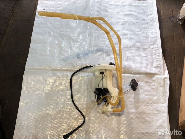 Насос топливный Mercedes C W204 2010 Левый перепус