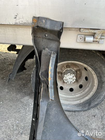 Правое переднее крыло от nissan almera