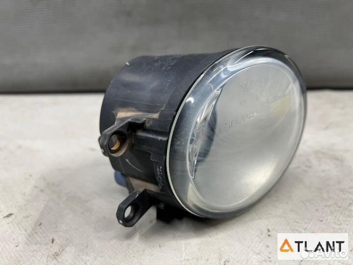 Туманка передняя правая toyota auris