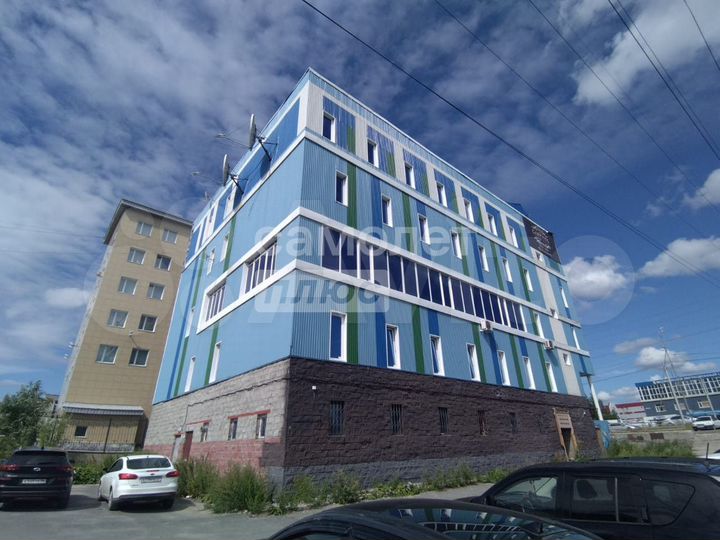 Продам торговое помещение, 589 м²