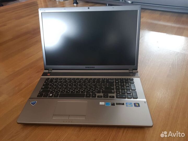 Ноутбук Samsung NP550P7C-S02RU