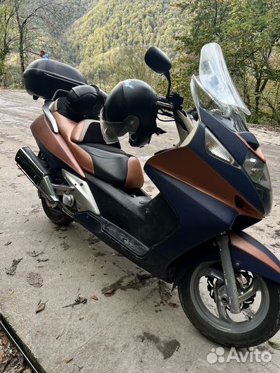 Honda silver wing 600