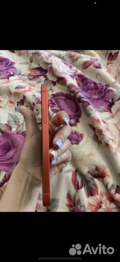 Телефон iPhone 12 128