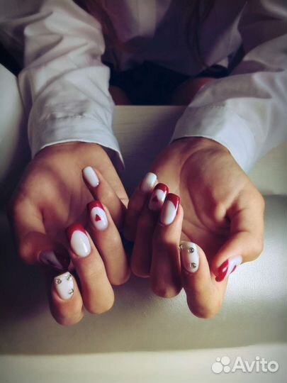 Маникюр, Наращивание ногтей