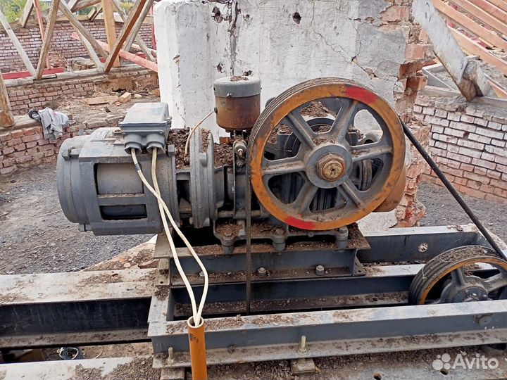 Электродвигатель асинхронный