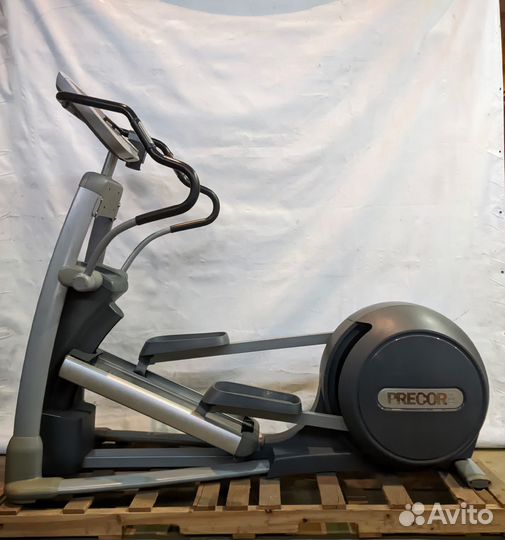 Эллиптический тренажер Precor EFX546i