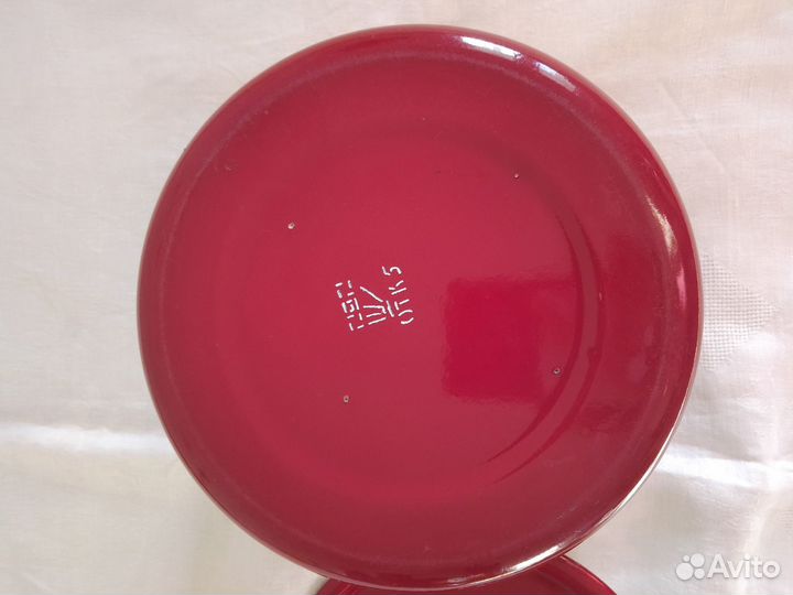 Кастрюля 4 л, дуршлаг, чайник, поварёшка, крышки