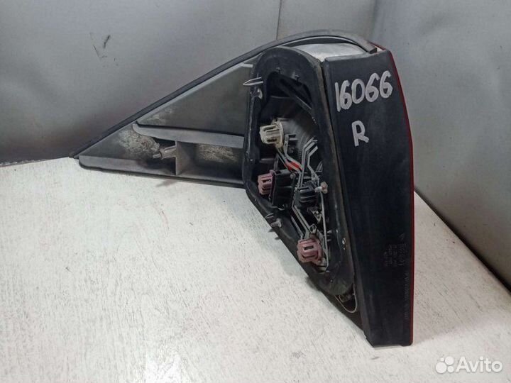 Фонарь задний правый Mercedes-Benz W220 2001