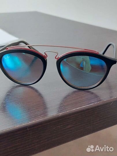 Солнцезащитные очки Ray-Ban унисекс