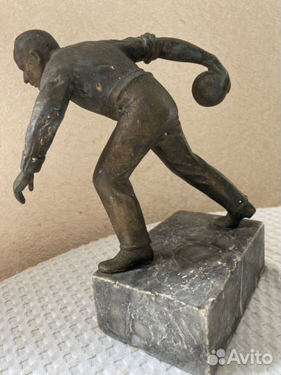 Статуэтка «Игрок в боулинг«Германия 1936-37 год