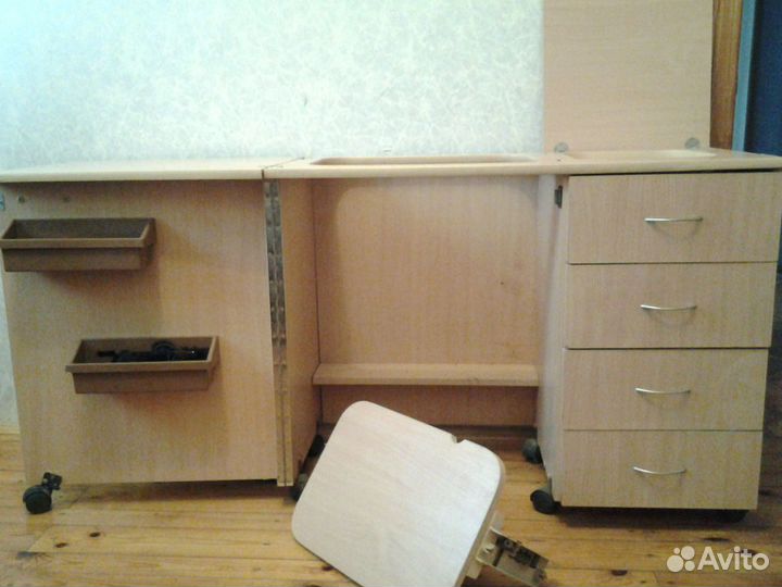 Стол для бытовой швейной машинки Комфорт