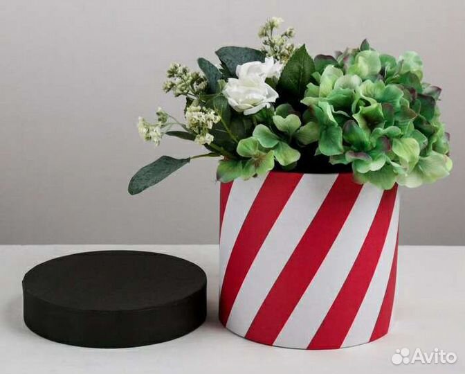 Коробки подарочные круглые, диаметр 16 см, 15 см