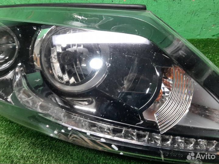 Фара правая ксенон KIA Sportage 3 (SL) 2012