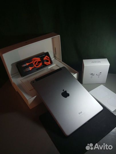 iPad Air 2 wifi + sim