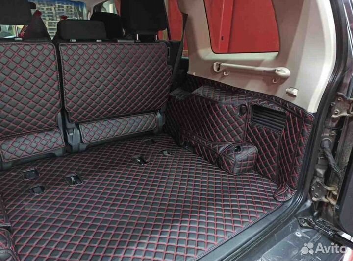 3D коврик для багажника mitsubishi pajero 7