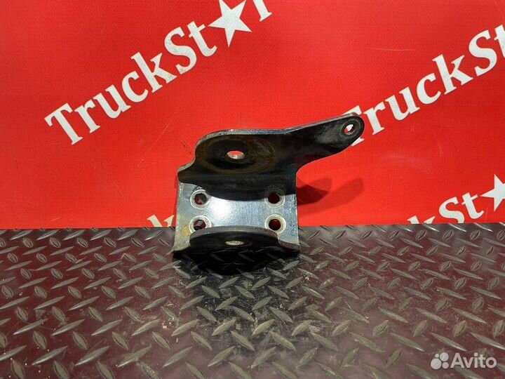 Кронштейн торсиона кабины левый