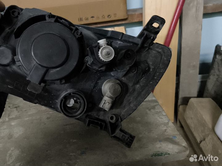 Фара правая гранта