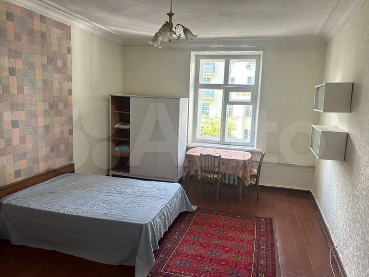 3-к. квартира, 92 м², 2/5 эт.