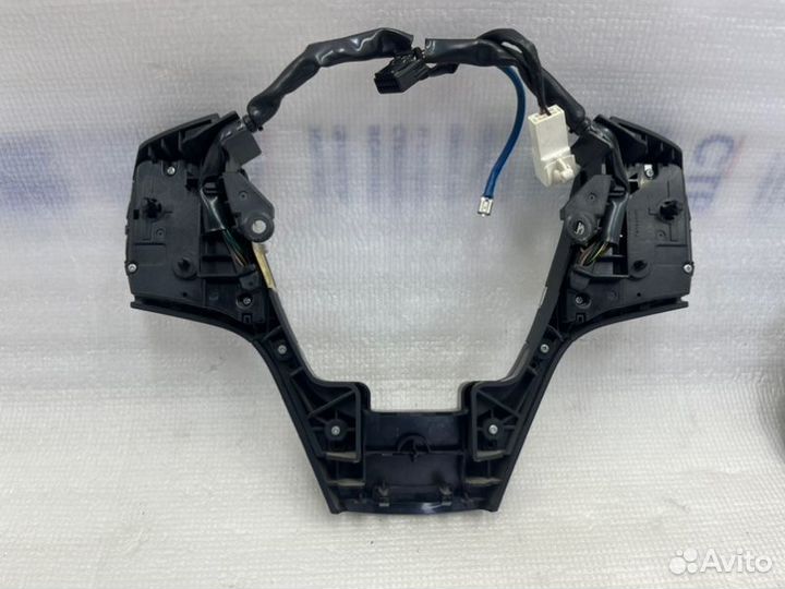 Кнопки на руль Toyota Camry V55 2014-2018