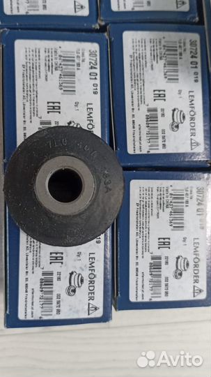 Комплект Сайлентблоков рычага audi Q7 Touareg