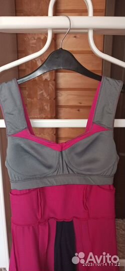 Платье теннисное спортивное Nike, р-р S