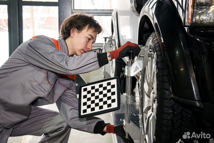 Ученик автомеханика